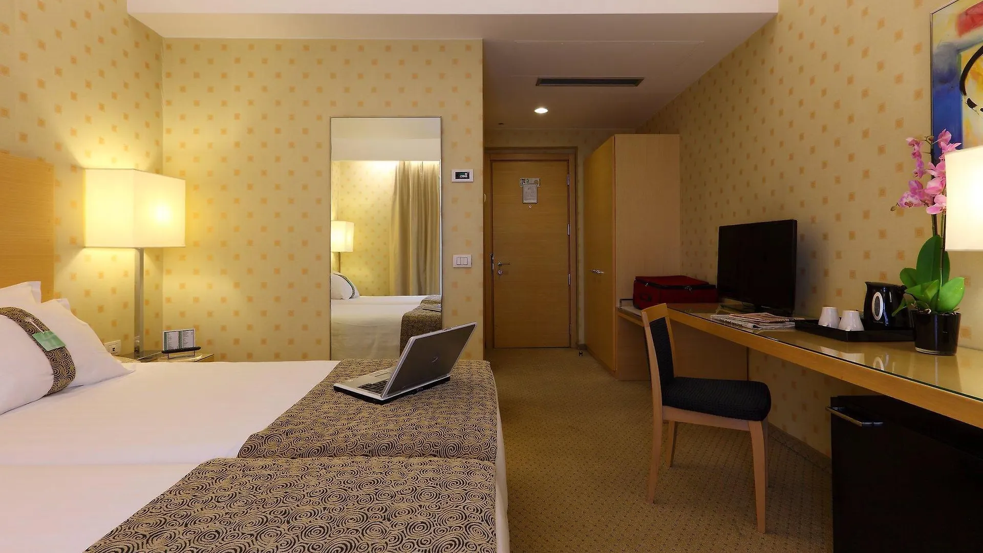 **** Hotel Holiday Inn Milan Garibaldi Station By Ihg Italy