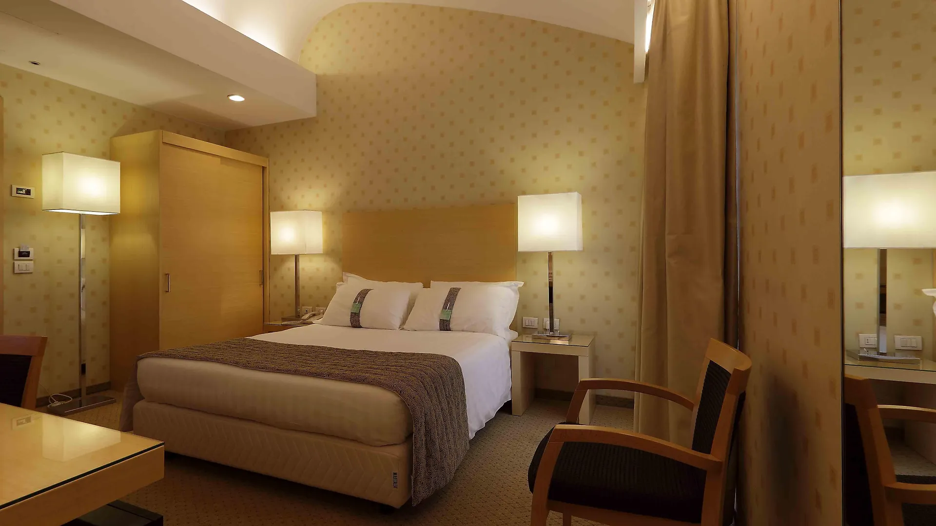 Holiday Inn Milan Garibaldi Station By Ihg Hotel