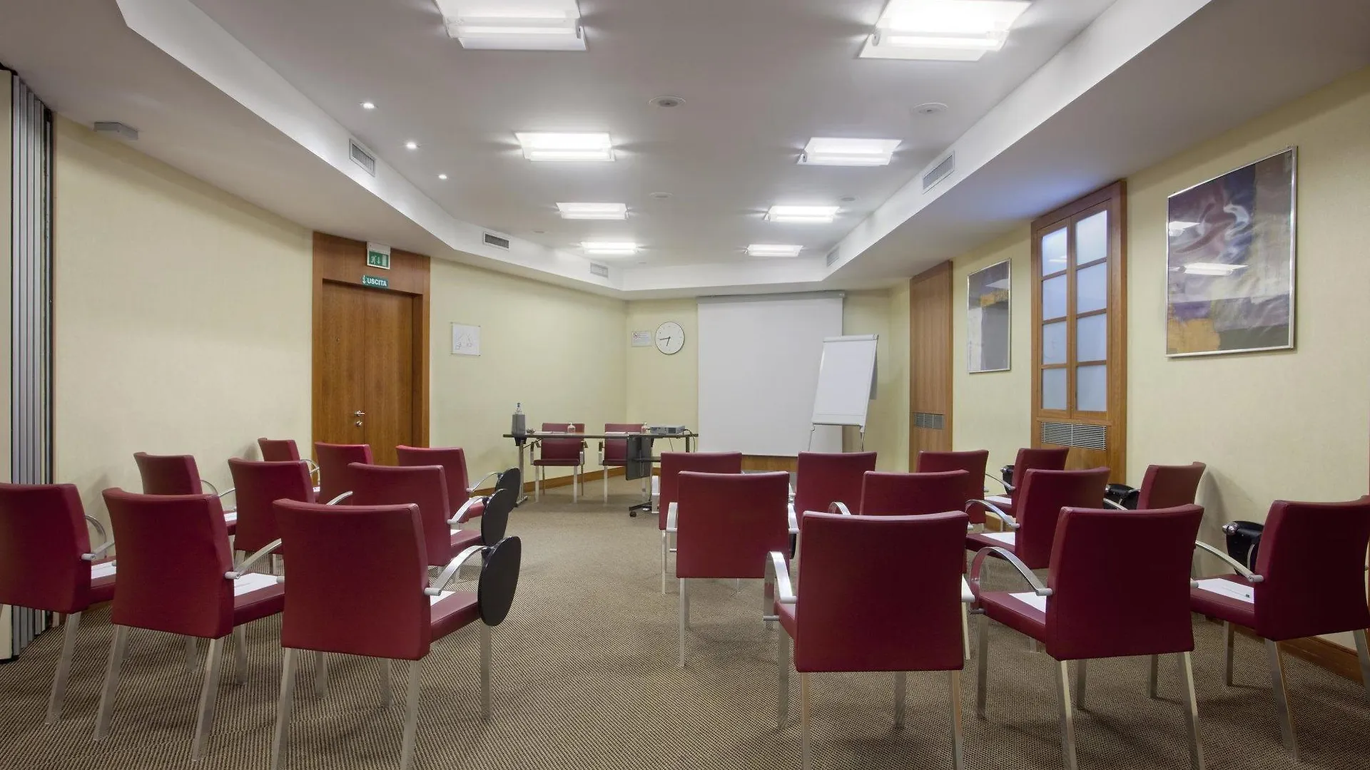 Holiday Inn Milan Garibaldi Station By Ihg