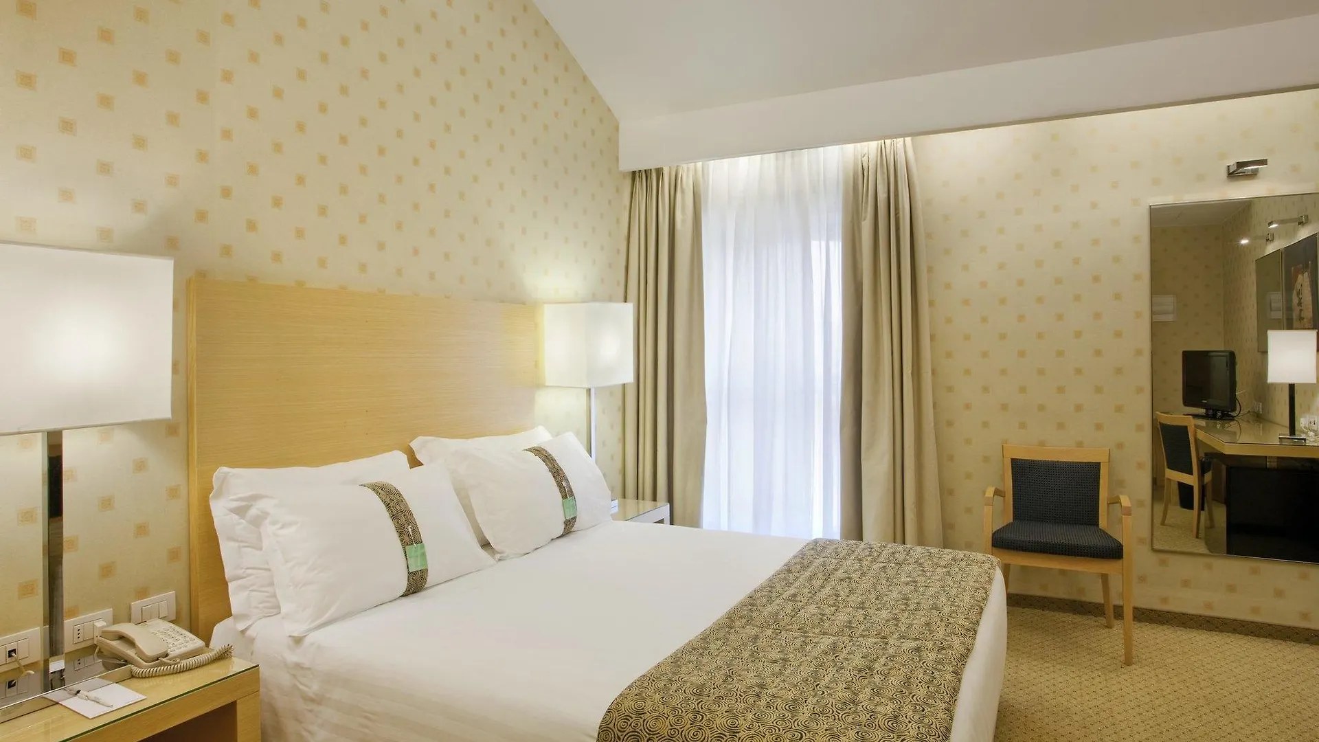 **** Hotel Holiday Inn Milan Garibaldi Station By Ihg Italië